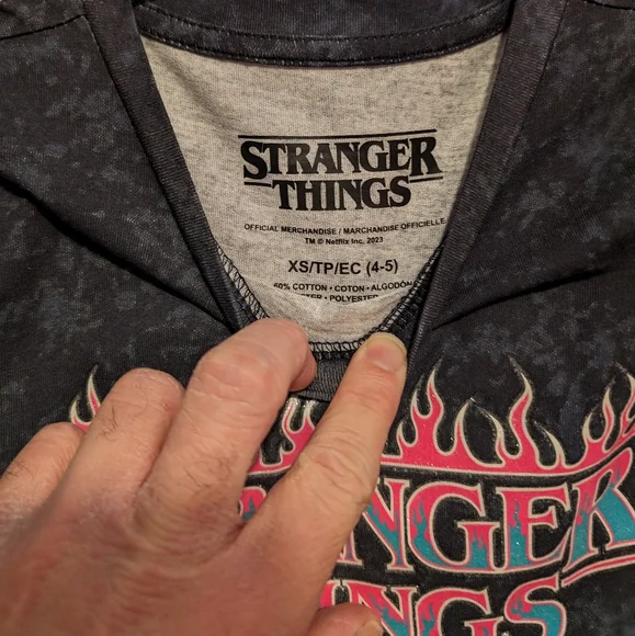 Girl Top Stranger Things - Picture 2 of 3
